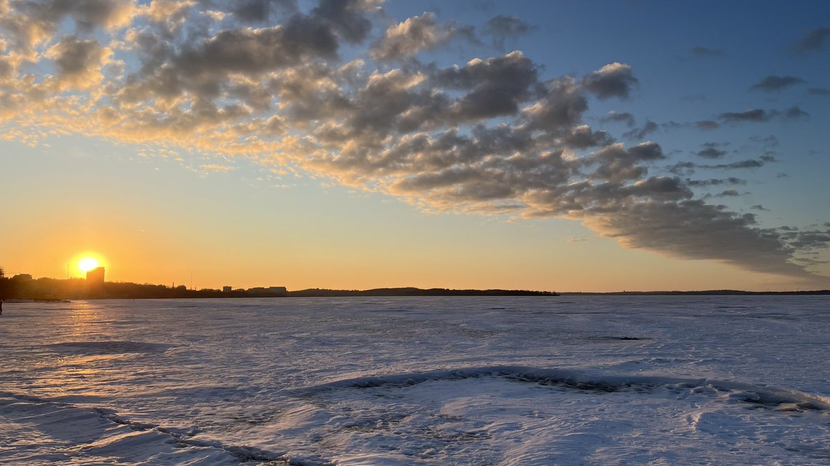 absolutely gorgeous sunset over Lake Mendota
(February 12 just offshore of James Madison Park in Madison, Wisconsin)