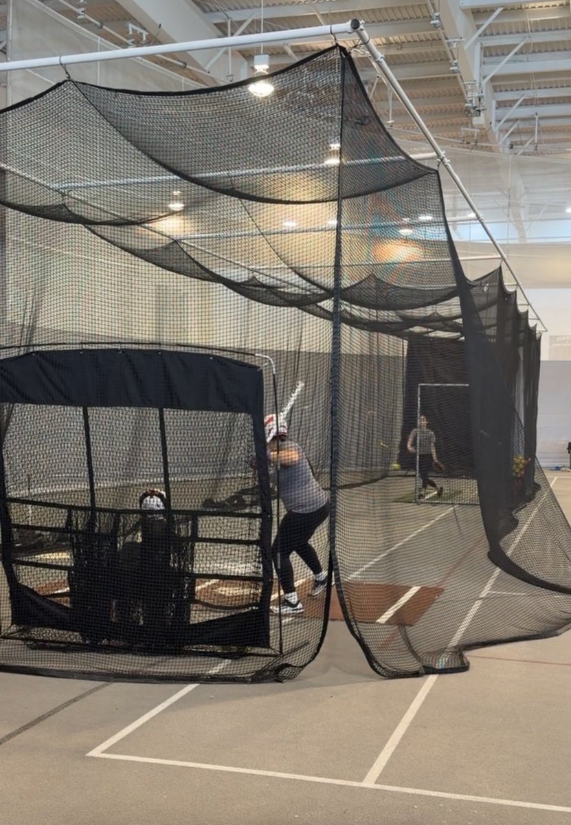 SoftballLyfe29's tweet photo. Thank You @RoanokeSoftball for always putting on a great camp! 🥎🥎🥎 #Softball #Roanoke #ProspectCamp
@ExtraInningSB @NextPitch_SB @RoanokeCollege https://t.co/PTNQmuQ4VQ