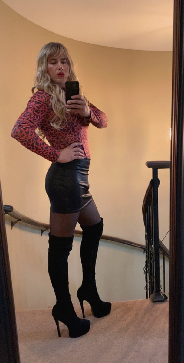 dannixdress's tweet photo. My favorite day of the week again! ♥️

#crossdresser #crossdressing #crossdress https://t.co/7YqYV0YcQV