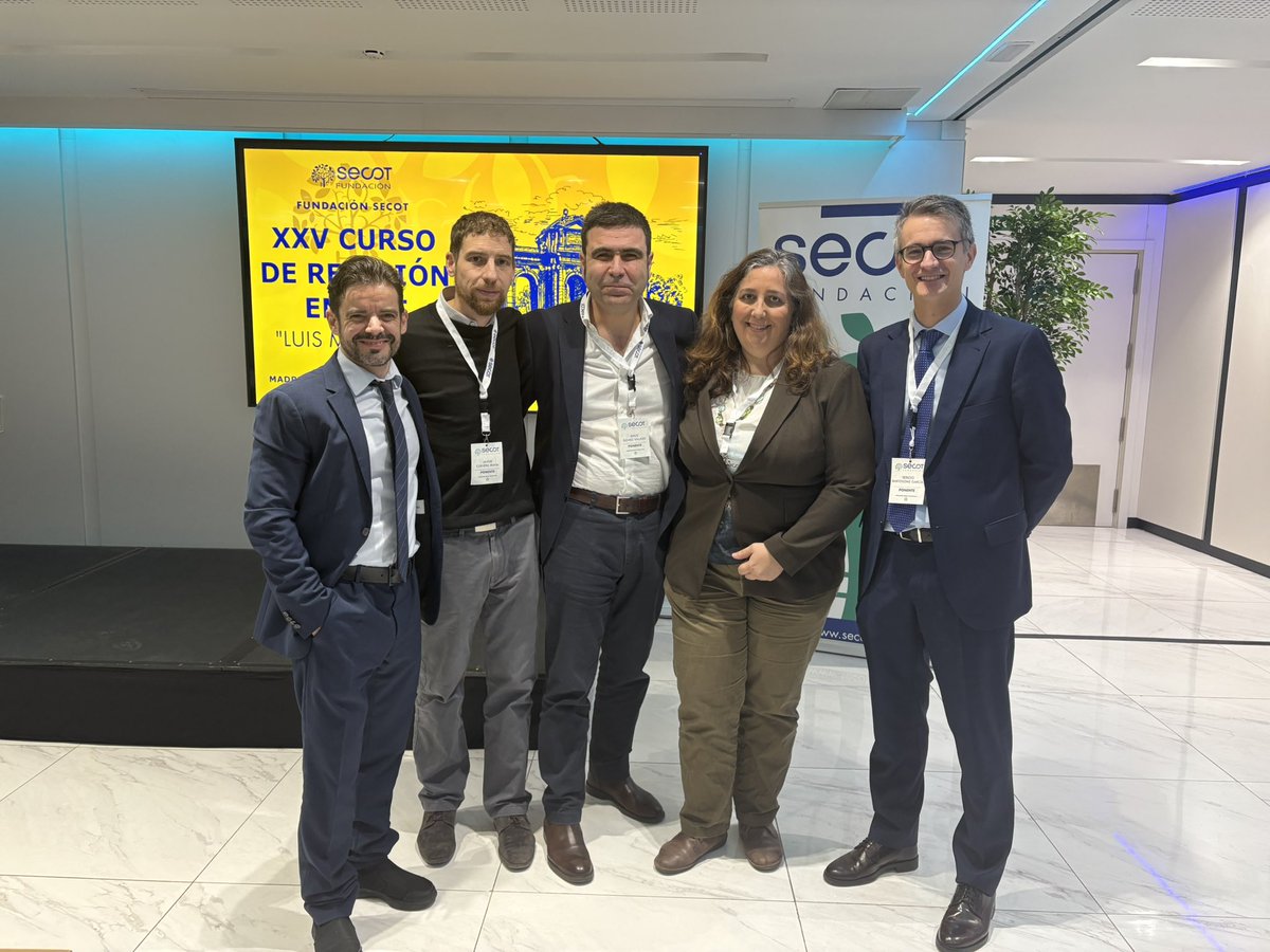 drsbartolome's tweet photo. Concluimos un nuevo Curso Luis Munuera para Residentes de 5o Año de Traumatología. Una oportunidad para realizar una revisión de la especialidad. Quiero agradecer a los ponentes y a los alumnos por las ganas demostradas. Y a la Junta de la SECOT por contar conmigo. ¡Seguimos! https://t.co/UyzqJdcX5Z
