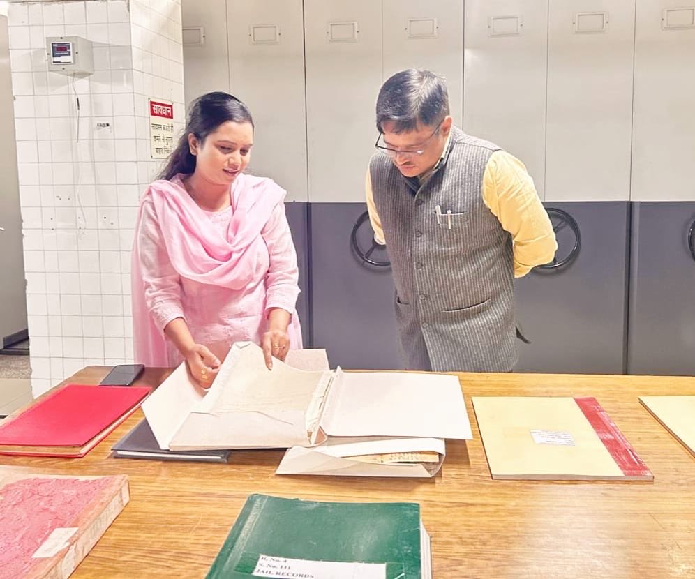 Delhi Archives tweet media