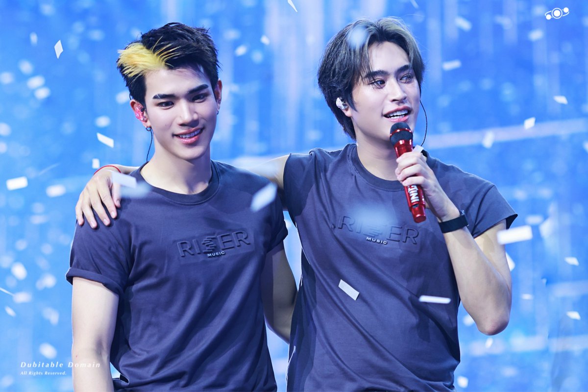 DubitableDomain's tweet photo. 25.02.13
🥲🥲🥹🥹

THE FIRST RISE WITH GEMINI
ARTIST FOURTH RISE ON STAGE
#RISERCONCERTD1 

#GeminiFourth  #เจมีไนน์โฟร์ท
#Gemini_NT #Fourthnattawat 
@gemini_ti @tawattannn https://t.co/C7rsZKNDaW