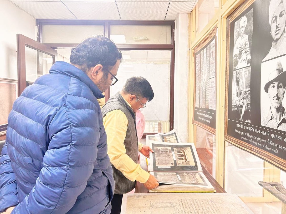 Delhi Archives tweet media