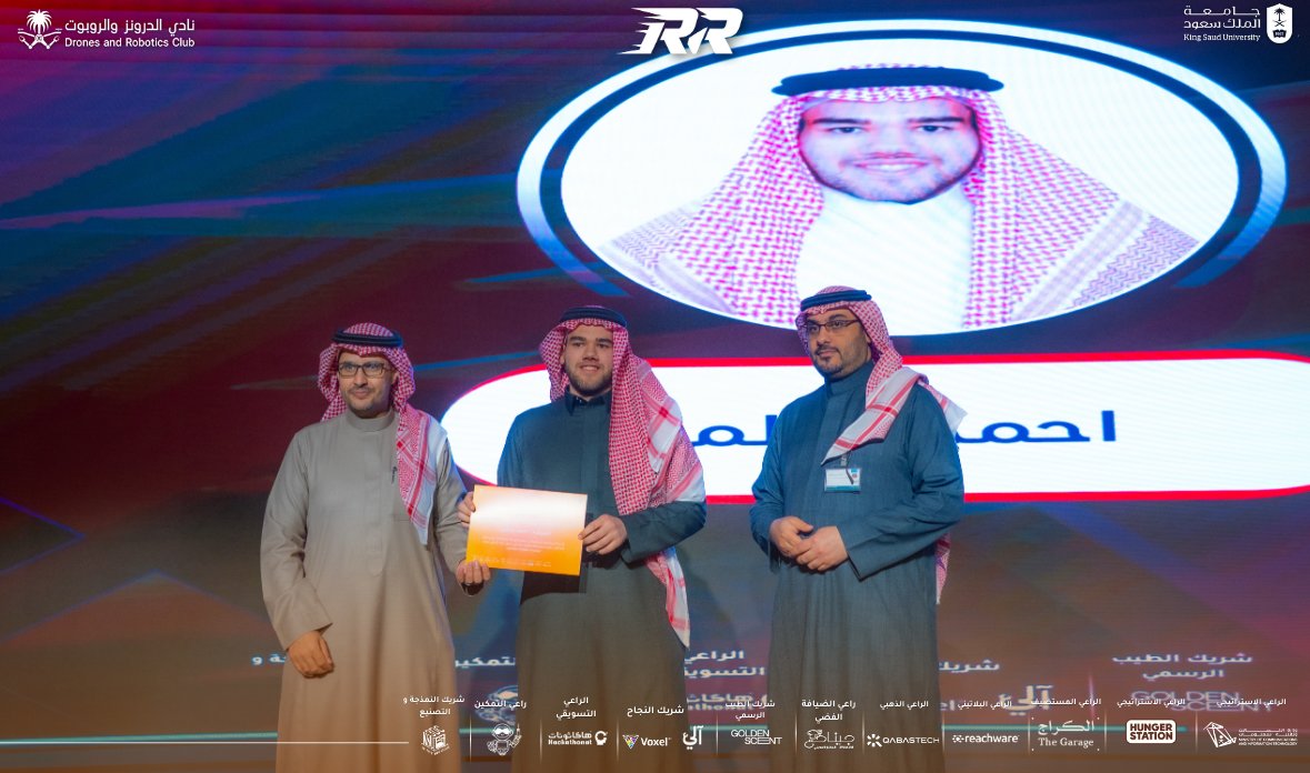 DrcRoboRumble's tweet photo. ساهم المرشدون في RoboRumble بدور محوري في دعم وتوجيه الفرق المشاركة وتحويل أفكارهم إلى الواقع.

كل الشكر والتقدير لمرشدينا الكرام على وقتهم وجهدهم في إنجاح RoboRumble

#RoboRumble #KSU #ThinkBuildBattle https://t.co/mNgDORzIwE