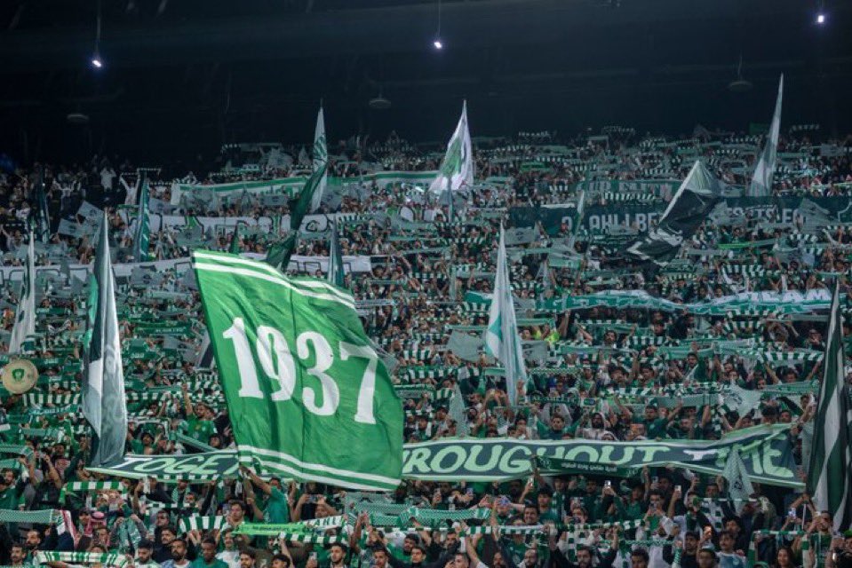 Ahli_ii's tweet photo. خماسية اهلاوية جمييييلة 
الف مبروك لكل عشاق الاهلي 💚..
#الاهلي_الشباب https://t.co/Sm1dFV0CvN