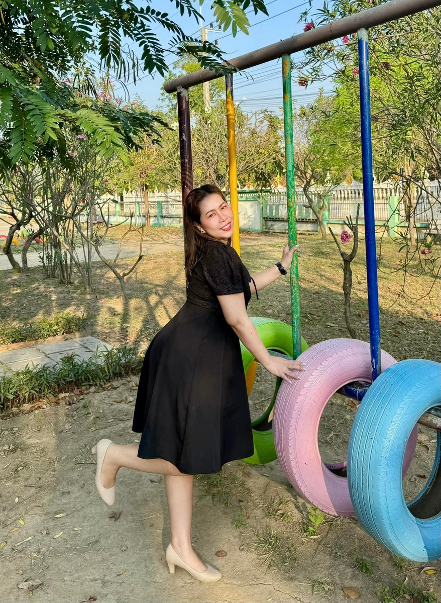 Nomnan2's tweet photo. แอ่นก้น รอ 

#ครูแอมก้นใหญ่
#สาวใหญ่ 
#สาวก้นใหญ่ https://t.co/vZZr3b01V6