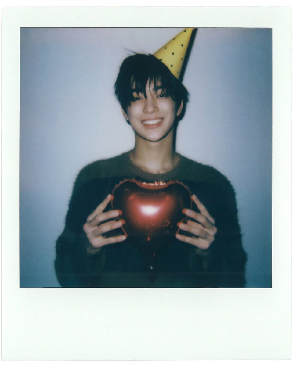 onlyfivee's tweet image. 애가 왜 이렇게 잘생겨
ㅈㄴ첫사랑재질
..♡