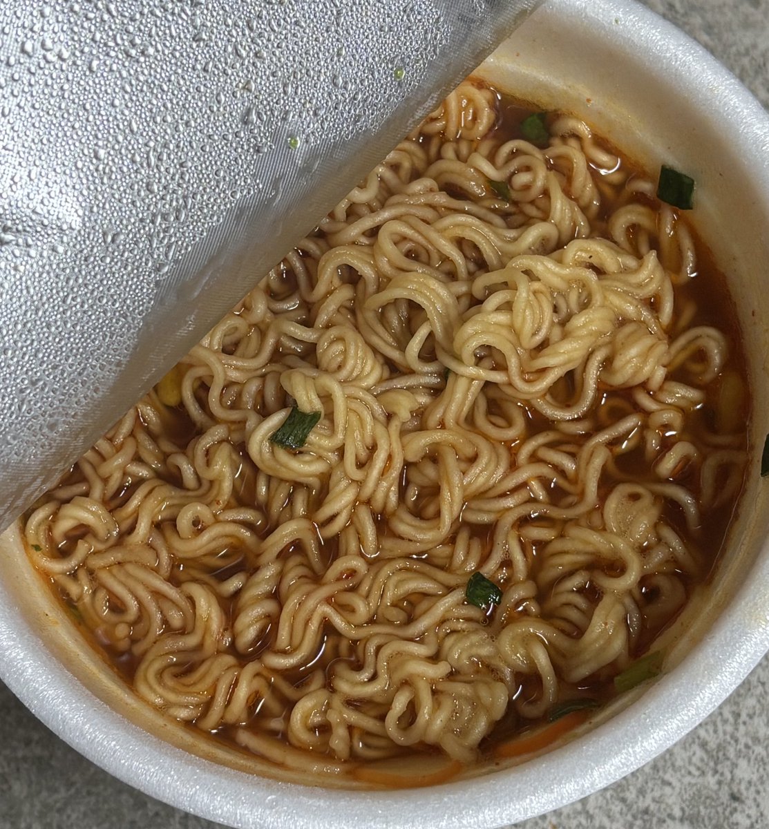 1l72n's tweet image. 야식파티시작함
혼자두개먹는거아닙니다