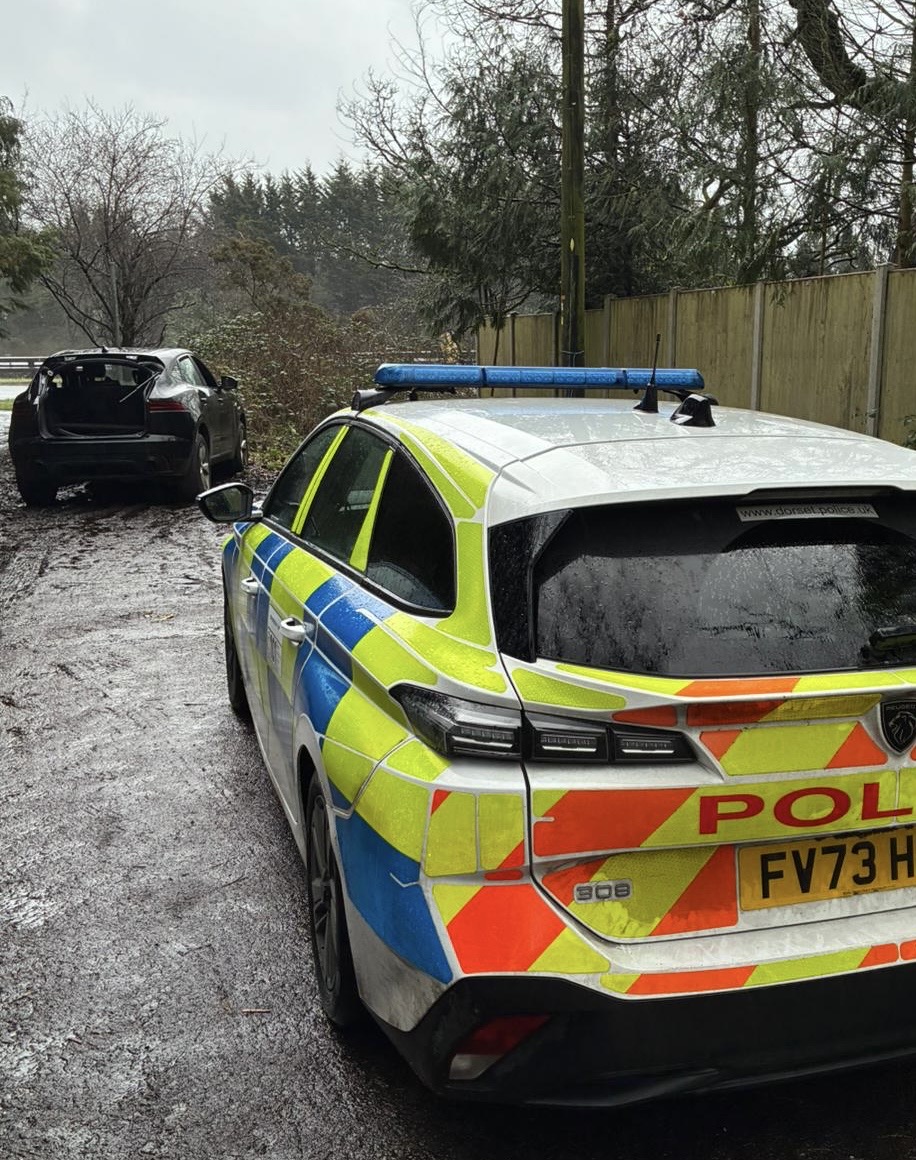DorsetSpecials's tweet image. 🚨Busy night for Special Constable Jacs 🚔
Stolen Jaguar found stripped &amp;amp; dumped in mud. Welfare check with social services for teenage misper in Gillingham. Advised elderly driver post-collision. Assisted escort of drug-drive HGV arrest to Weymouth custody. #Response #Police #sc