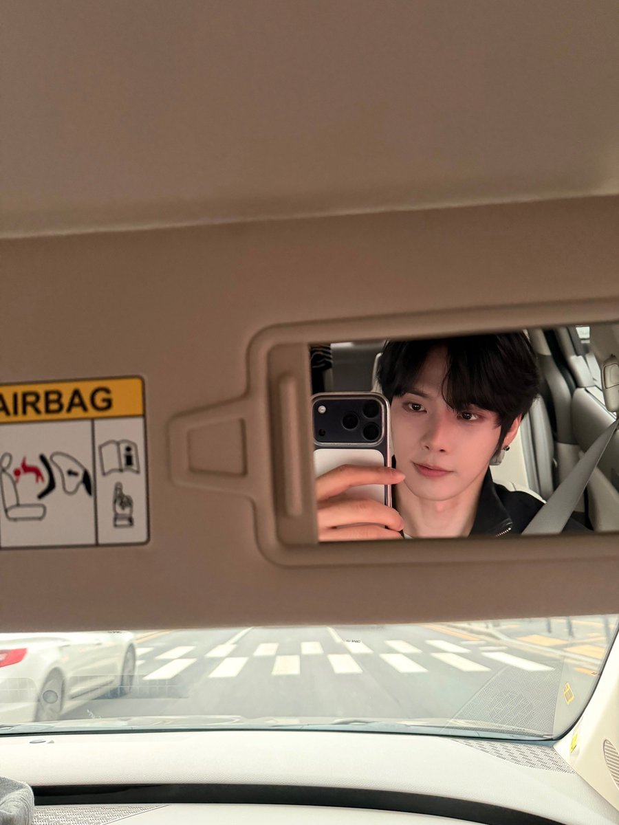 _HANA0915's tweet photo. 아니 병원에서 진료 기다리다가 
분칠이 너무 잘된걸보고는 
혈압 다시 측정해봤잖아 너무 놀래서 
< 오히려 저혈압 나옴 ㅋㅋㅋㅋㅋㅋㅋㅋㅋ
디제이가 너무 잘생기면 
이야기에 집중 못한다고오오오오오 

#InAMinute #인어미닛 #인어미닛재준
#이재준 #재준 #jaejun #재준링크 https://t.co/iiiHtNwrOT