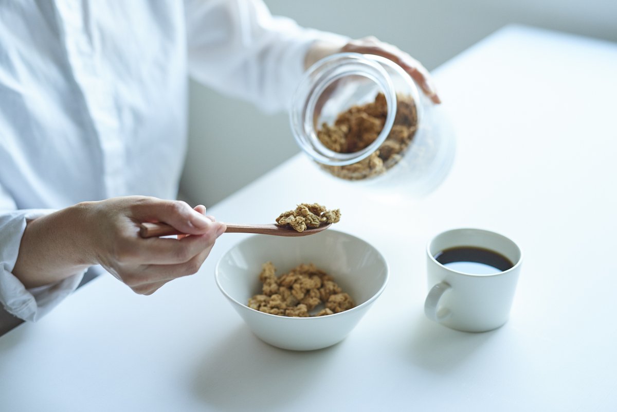 un_log's tweet photo. ／
「すべての人」の食物繊維不足をなくしたい。
＼

そんな想いから生まれた『FUN FIBER®︎』は
「食物繊維を毎日プラス10g」を目指すブランドです。

添加物を控え、素材をシンプルに。

今回は「グラノーラ」のお話を中心に開発のこだわりを伺いました。
https://t.co/3VlWIBVMth https://t.co/zAVPMDC2I4