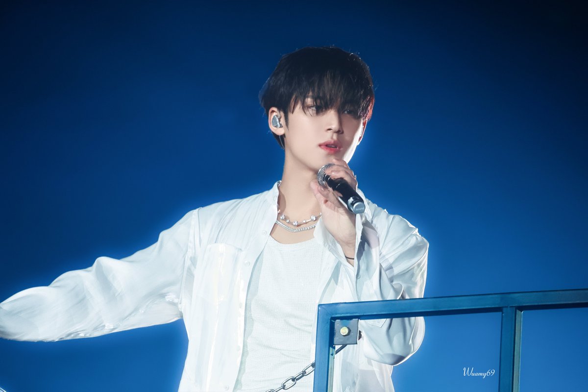 Stuck in trauma 노래나 부를래