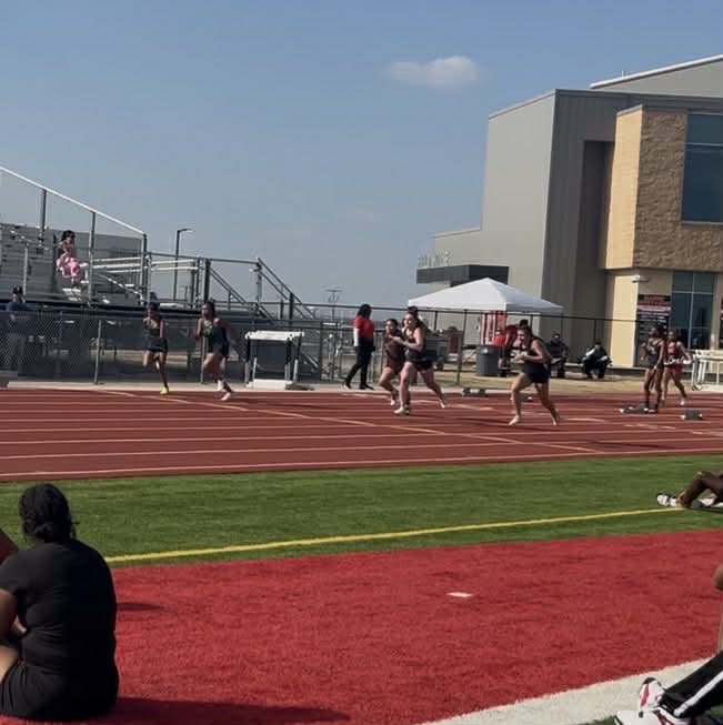 CHS Girls Track & Field tweet media