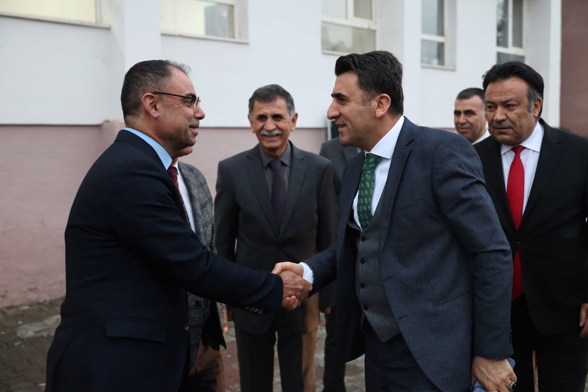 📌 Valimiz Sayın Şefik Aygöl, Tunceli İl Millî Eğitim Müdürlüğü’nü ziyaret etti.

🚩 Ziyarette; E-Vizyon 62 Tunceli Eğitim Vizyonu Programı kapsamında il genelinde yürütülen eğitim çalışmaları, uygulama aşamasındaki projeler ve devam eden, planlanan eğitim yatırımları ele alındı.