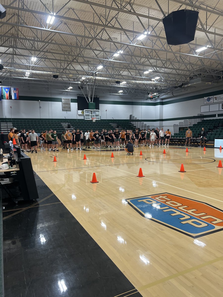 MonTechFootball's tweet image. “CHAMPIONS are made on a thousand invisible mornings!”
⚒FINISH THE MISSION⚒
#Family
#CountOnMe