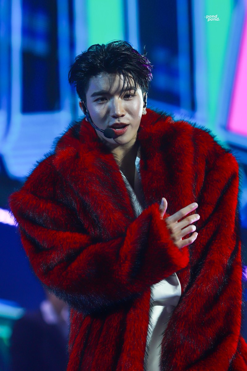 he's a goodboy 🤟🏻

<a href="/keenkeno_sp/">คีนคนเลี้ยงกุ้ง</a> 

CLOVER RISE THE STAGE

#RISERCONCERTD1
#keenkeno 
#CLO_VER