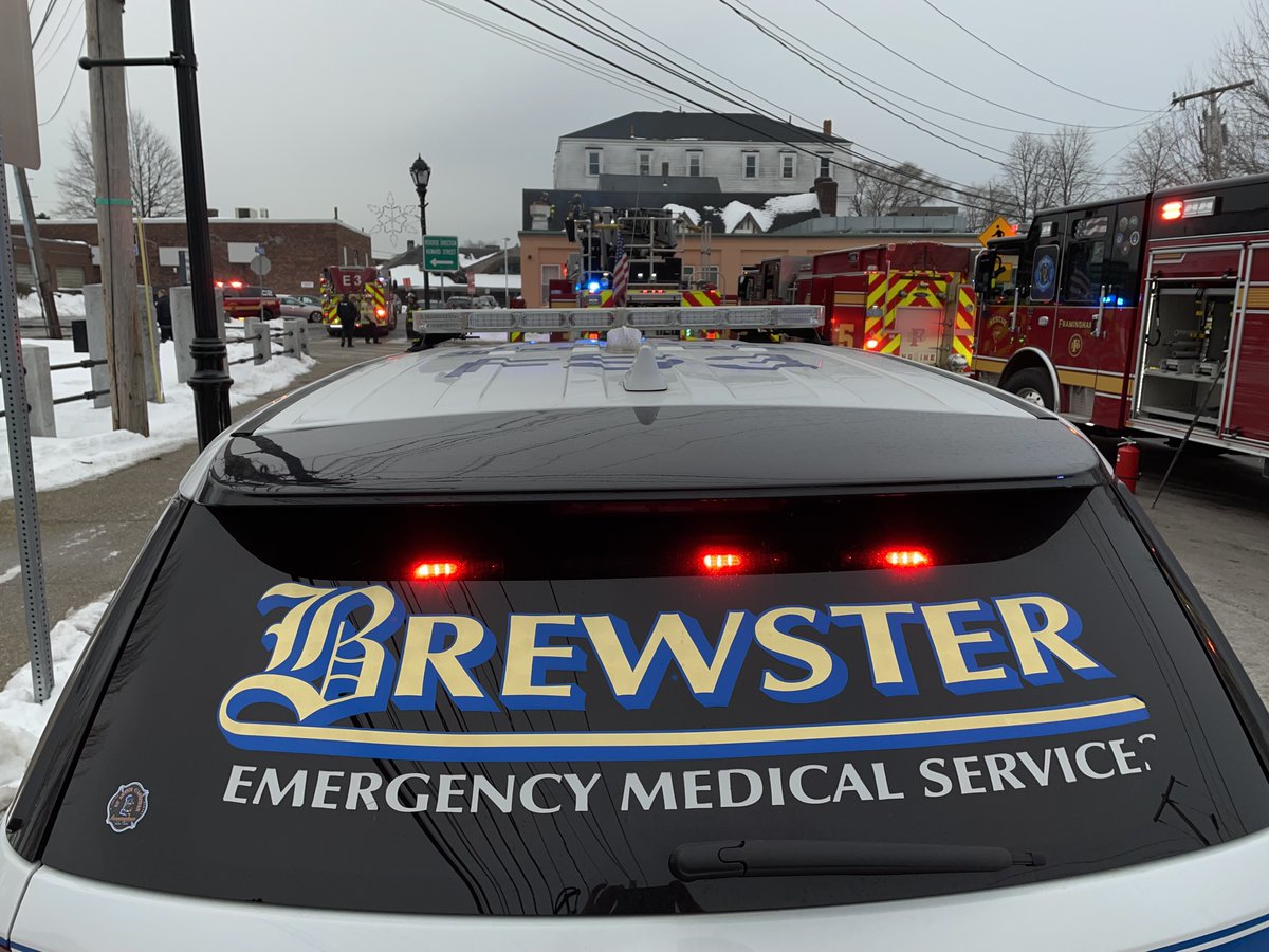 Earlier this week, crews responded to 15 Howard Street for reports of heavy smoke in the area. Thanks to the swift actions of our Group 4 firefighters, the incident was quickly brought under control. Great work by all involved in keeping our community safe!