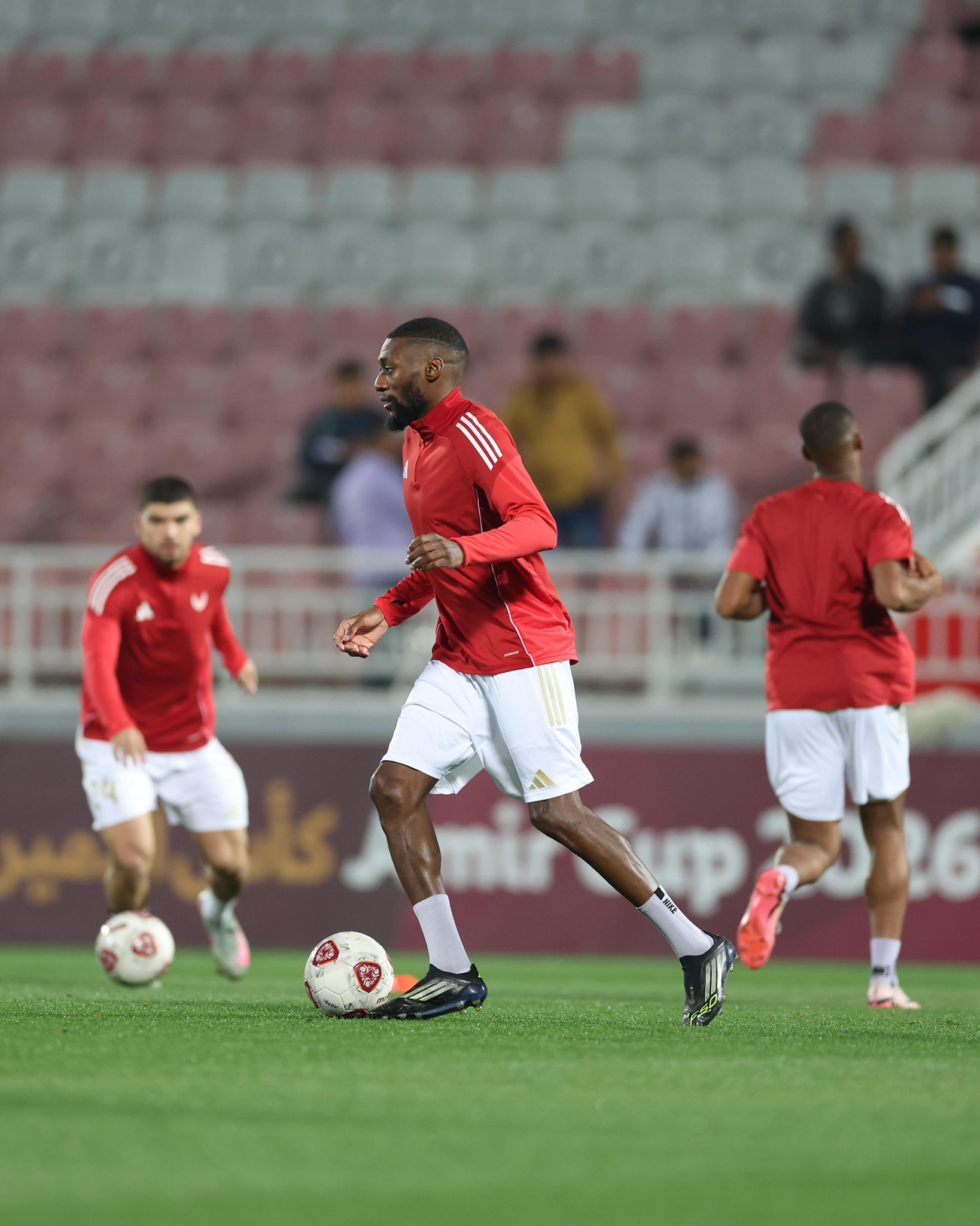 لاعبو العربي. (وكالات) 