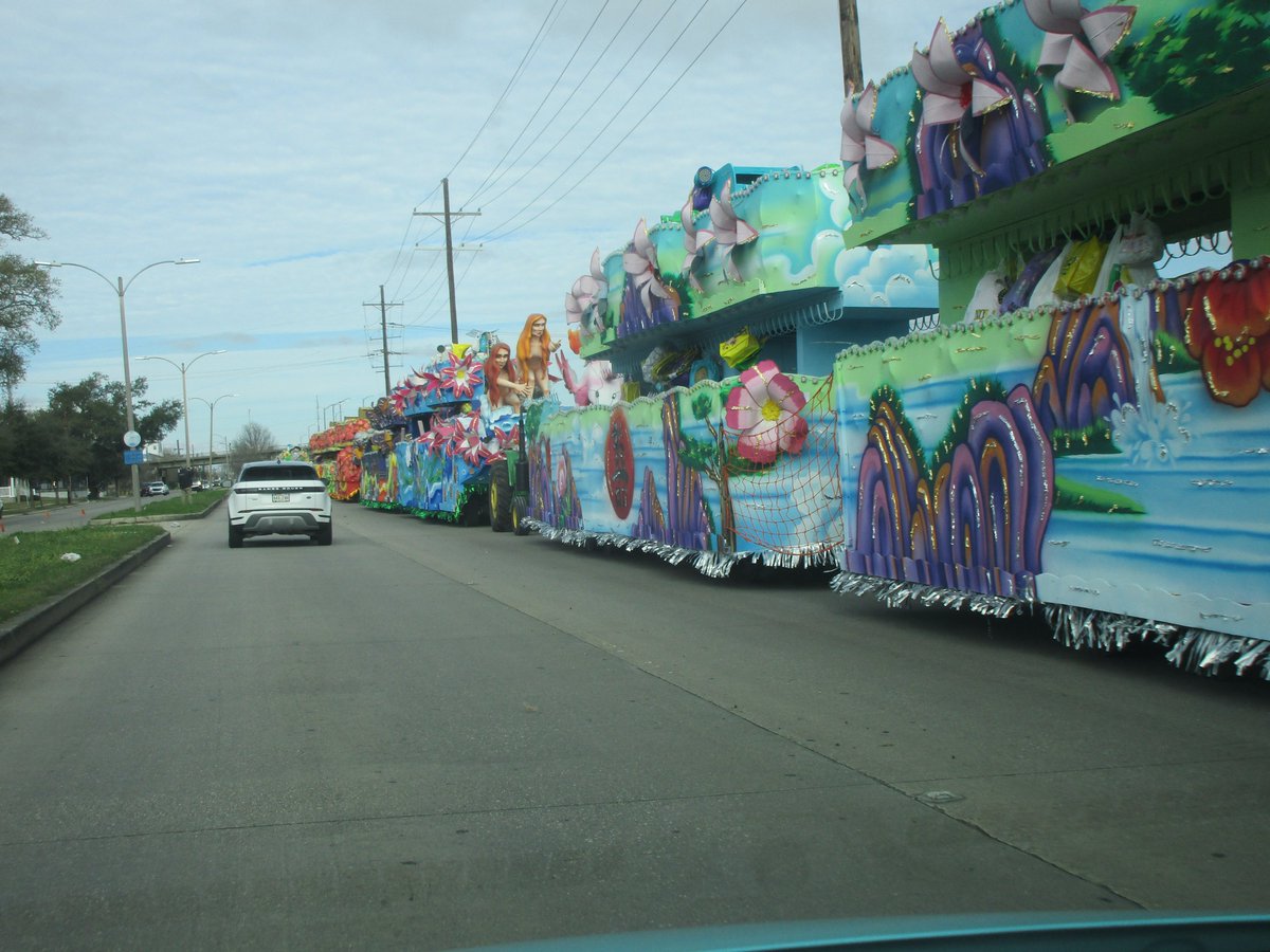 Sloane-Boekbinder tweet media