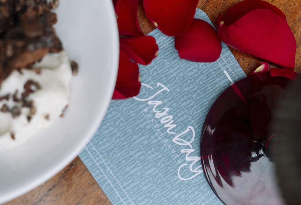 Flicks and Food tweet media