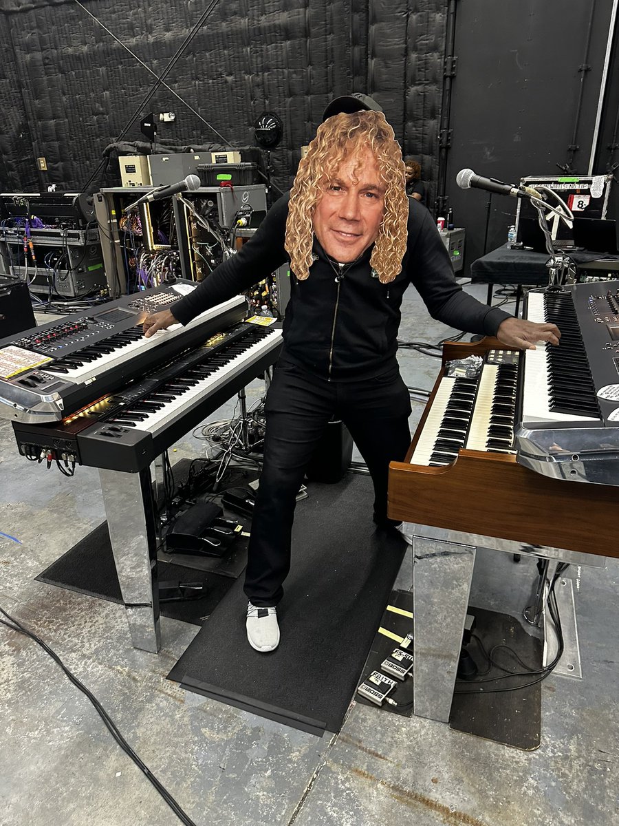 Having too much fun at rehearsals <a href="/everettbnyc/">Everett Bradley</a> <a href="/dbdavidbryan/">David Bryan</a>