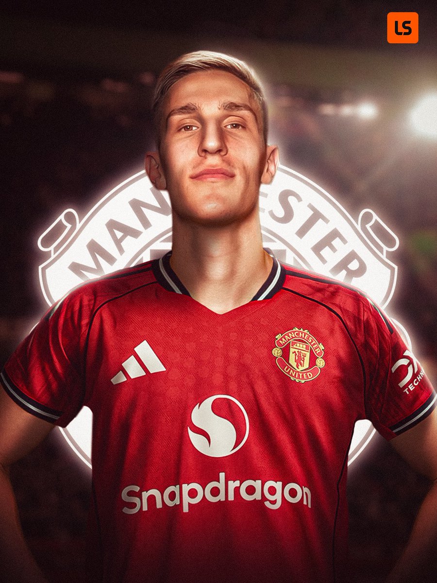 livescore's tweet photo. 𝗦𝗖𝗛𝗟𝗢𝗧𝗧𝗘𝗥𝗕𝗘𝗖𝗞 ➡️ 𝗠𝗔𝗡 𝗨𝗧𝗗 🔴

United have made the Dortmund defender their top defensive target, according to BILD. 

He would really upgrade that defence 👌 https://t.co/xUPEjUEqcz