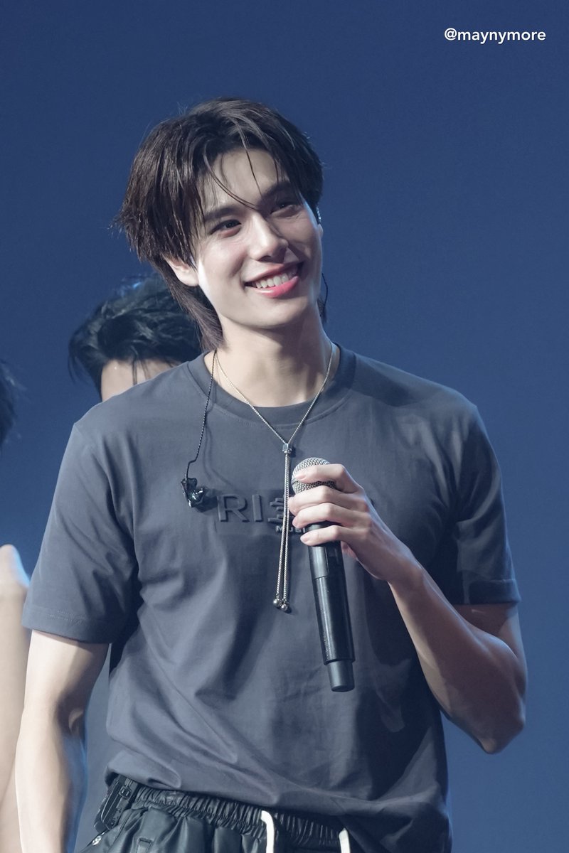 maynymore's tweet image. ยิ้มน่ารักมาก🫶🏻🫶🏻🫶🏻

PHUWIN RISING RISERCON

#RISERCONCERTD1
#phuwintang @phuwintang