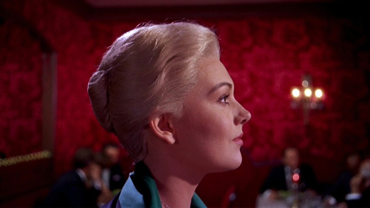 LostInFilm's tweet photo. Happy 93rd, Kim Novak 🌹 https://t.co/6jEG7l70ZY