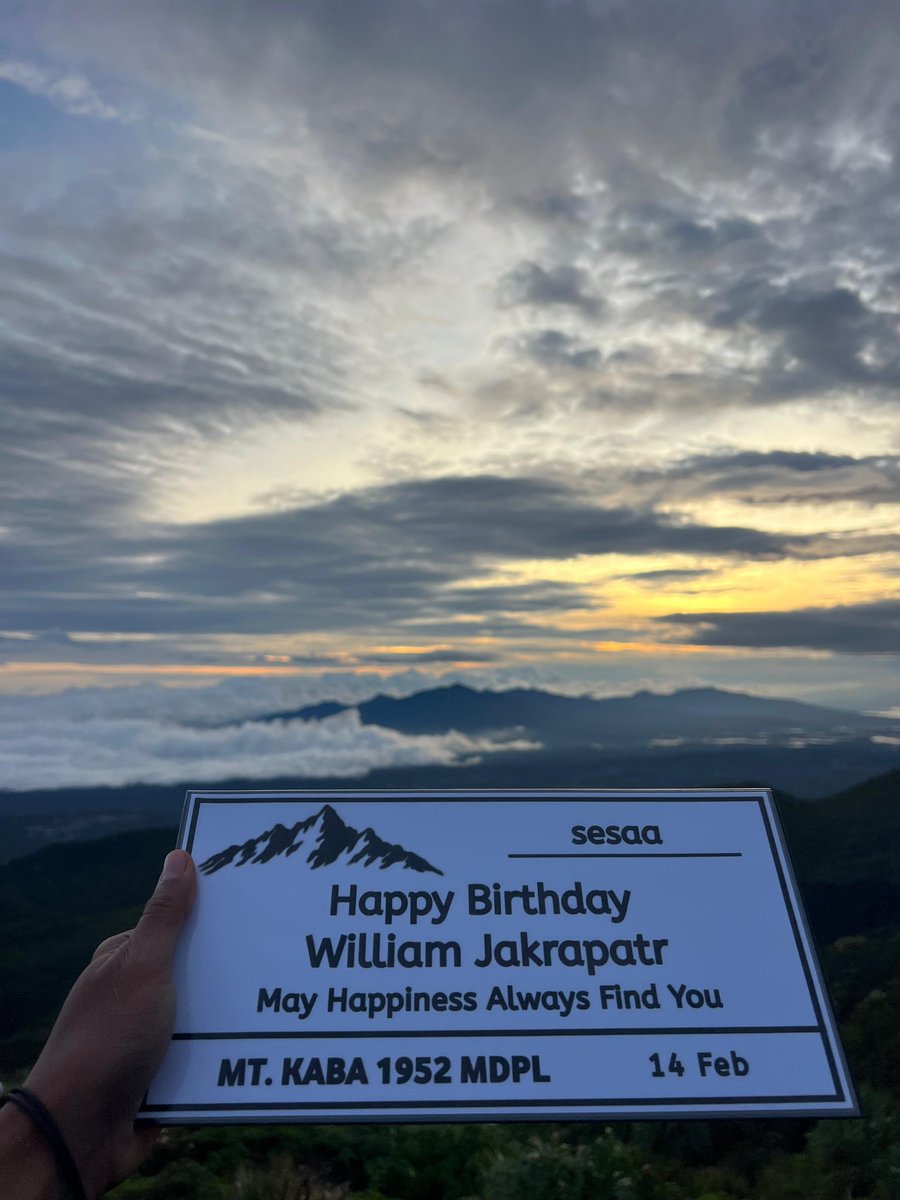 jaykrapatr's tweet image. happy birthday my dearest william 🌟
@Williamjkp1 #williamjkp