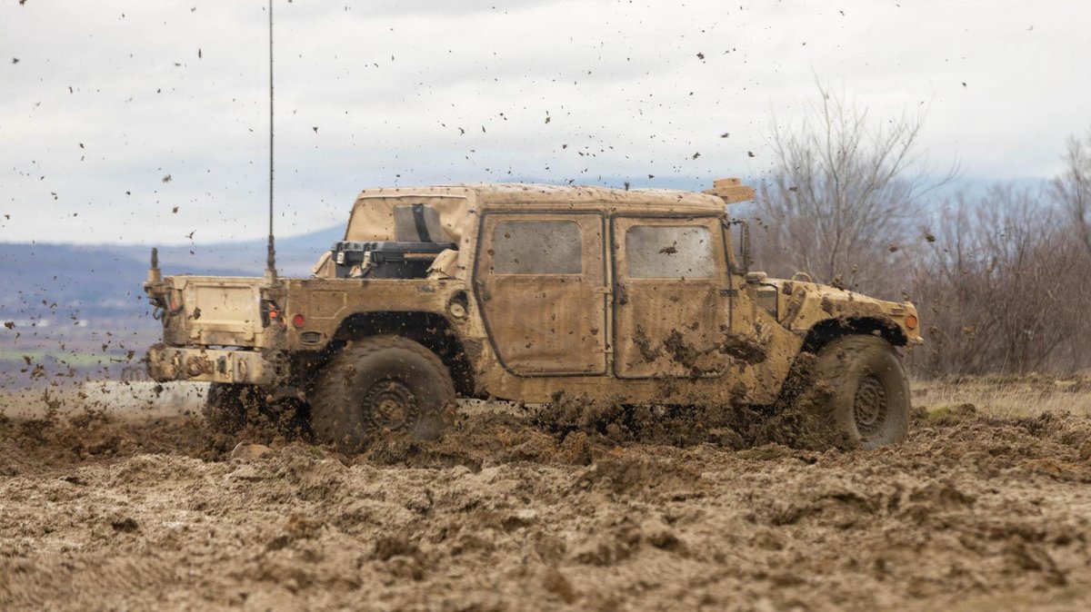 AM General LLC tweet media