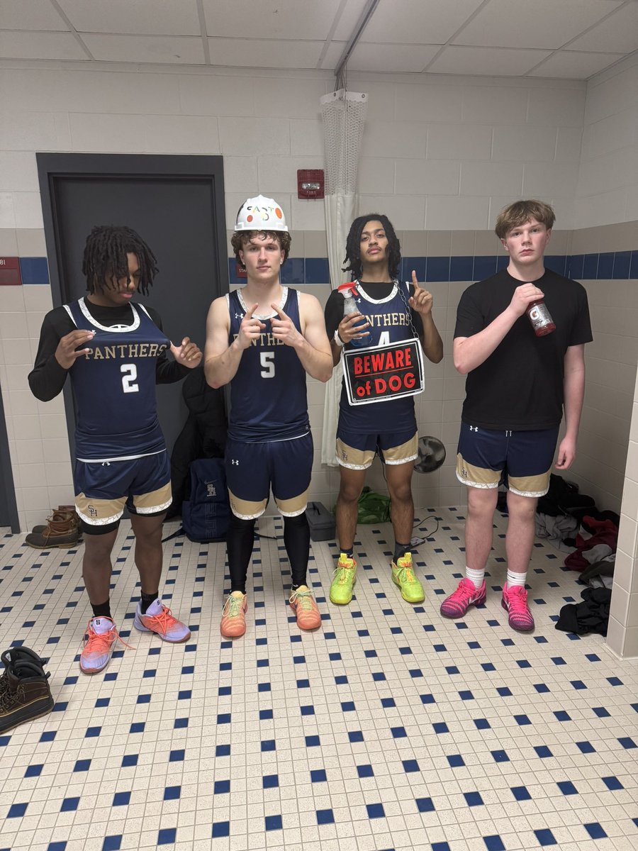 Panthers pick up their final league game against a spirted <a href="/Starpointhoops/">Starpoint Basketball</a> group.  The Panthers complete ECIC DII 9-1.  #together
<a href="/SHCSDAthletics/">Sweet Home Athletics</a> <a href="/SweetHomeCSD/">Sweet Home Central School District</a> <a href="/SHSCentral/">SH Sports Central</a> 
Beware of 🐕 : Shaun McGrath 
🧃: Jackson LaRusso 
👷🏾: Quinten Wilhelm
🧽:Shaun McGrath  
🏒: Amir Harper