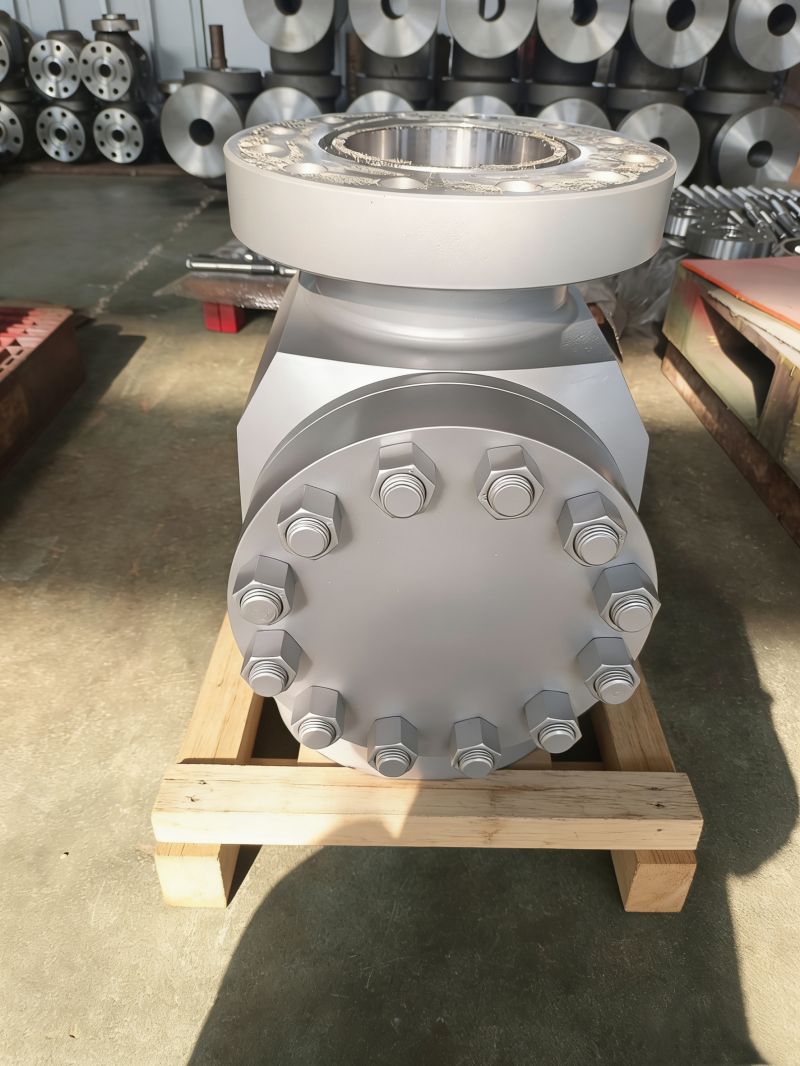 DMS_Machinery's tweet image. Our 4-1/16" #API6A check valve (10,000 PSI) is engineered to prevent reverse flow in high-pressure wellhead systems — delivering safety, reliability, and long-term performance.

Forged steel. Bolted cover. Built for demanding oil &amp;amp; gas operations.
#API6A #CheckValve #OilAndGas