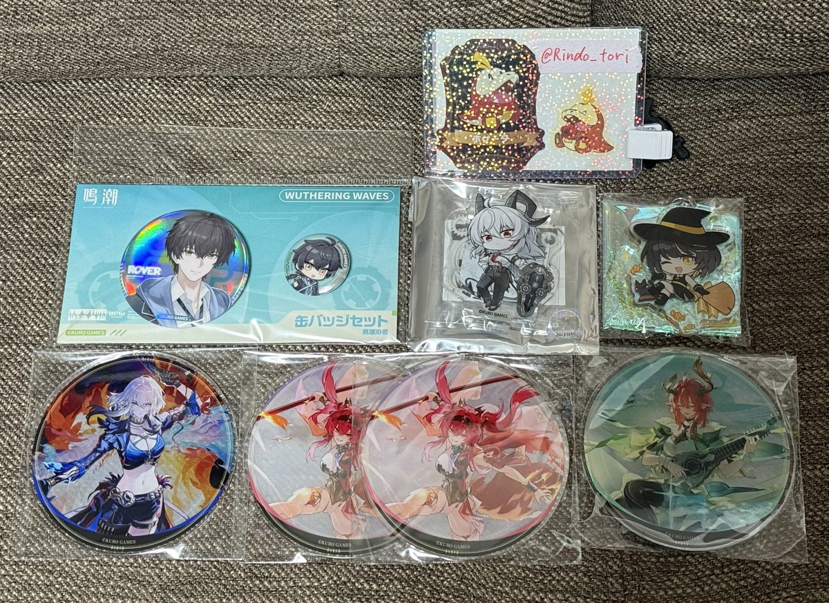 交換・譲渡] 鳴潮 クリアファイル ステッカー ポストカード 缶バッジ