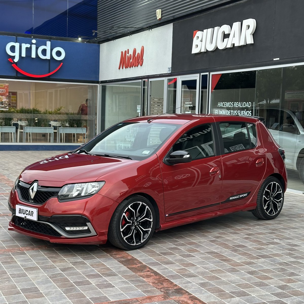 MatasDaniele4's tweet photo. @autoprecios Tengo uno, 2021 60.000km tratamiento cerámico y suspensión, nada más pido $25m https://t.co/llmYG47Z5t