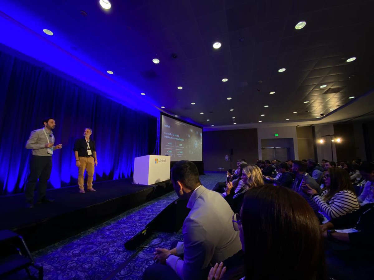 🚀 Microsoft AI Tour 2026 – Ciudad de México 🇲🇽

En nuestra charla “Del hype al valor” y con demos en vivo en nuestro stand, mostramos cómo ayudamos a las organizaciones a llevar la IA a producción con impacto real y resultados medibles.

¡Gracias a todos los que nos acompañaron!