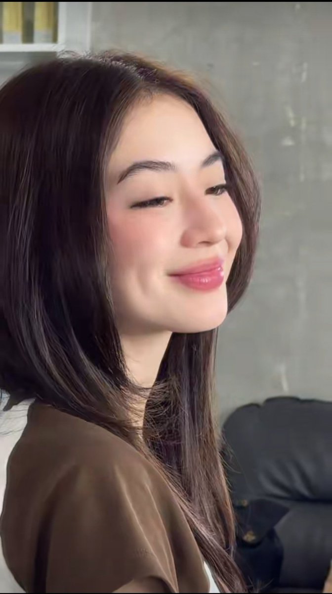 _flynn00's tweet image. Grabeng mukha yan 😩🫵
NAPAKAGANDAAAA!!!!!