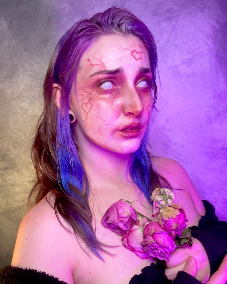 Kate 🌙 tweet media