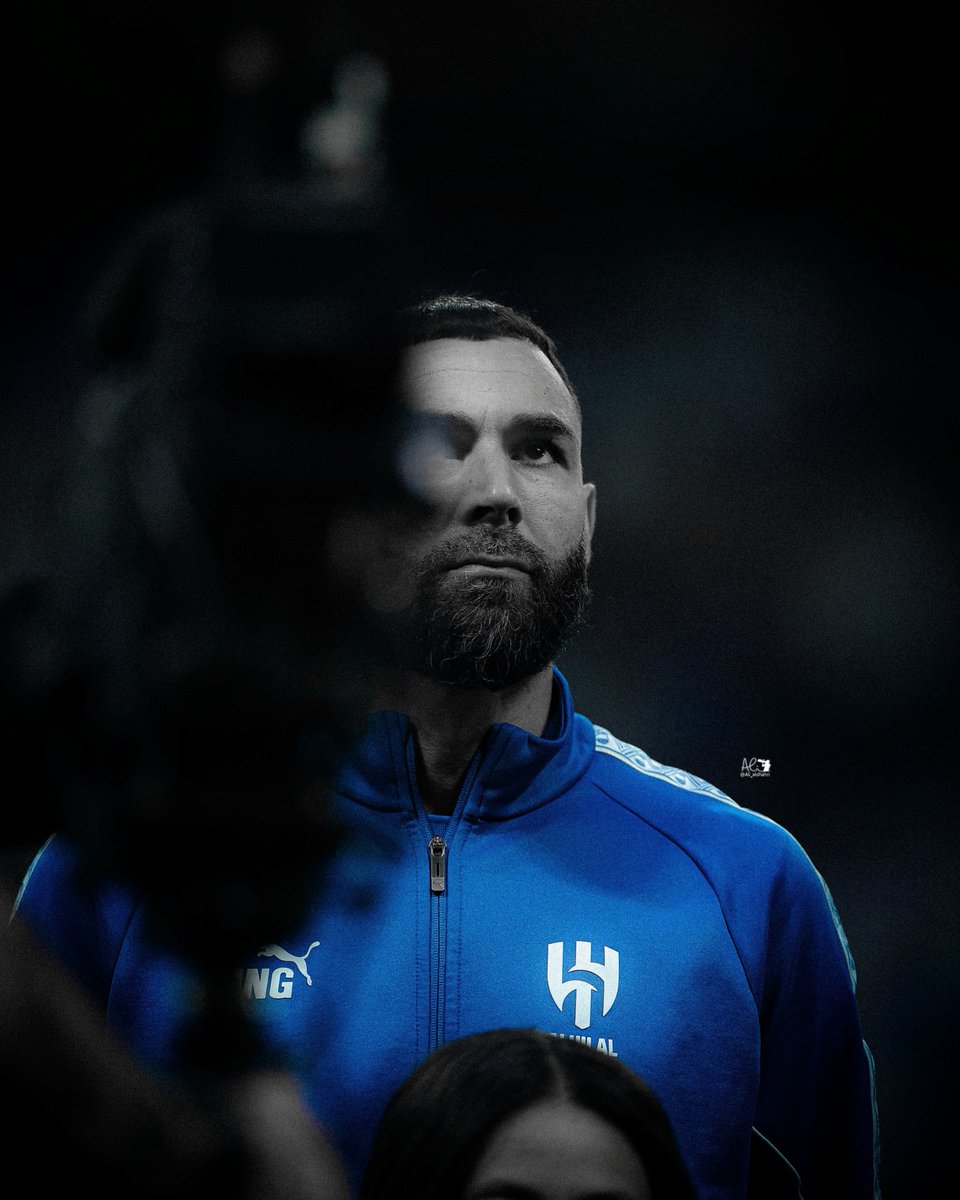 دالـيـا. tweet media