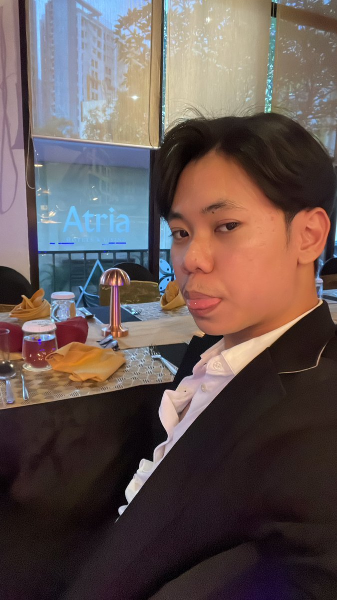flaminguyy's tweet photo. 😝 https://t.co/f64GiemWCM