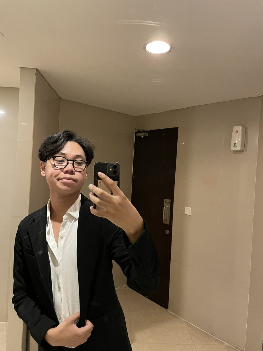 flaminguyy's tweet photo. 😝 https://t.co/f64GiemWCM