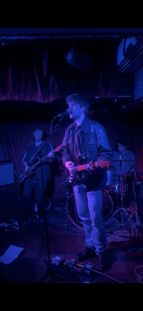 Loose Puppet tweet media