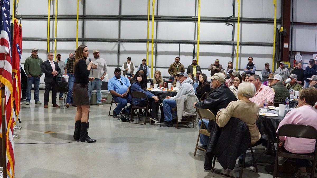 Sarah Huckabee Sanders tweet media