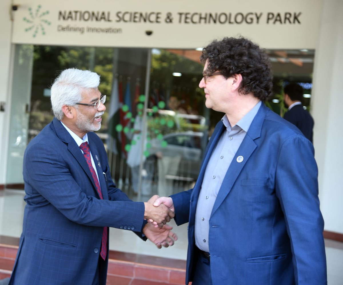 Ina Lepel tweet media