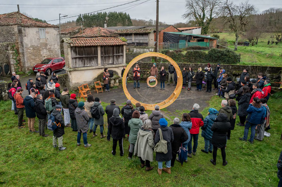 A 🛞roda dos coidados do🧀queixo e de tódolos involucrados na súa elaboración, fronte ao Rueda🛞  do desleixo, a depredación e a destrución do territorio. 
#AltriNon
elpais.com/gastronomia/20…