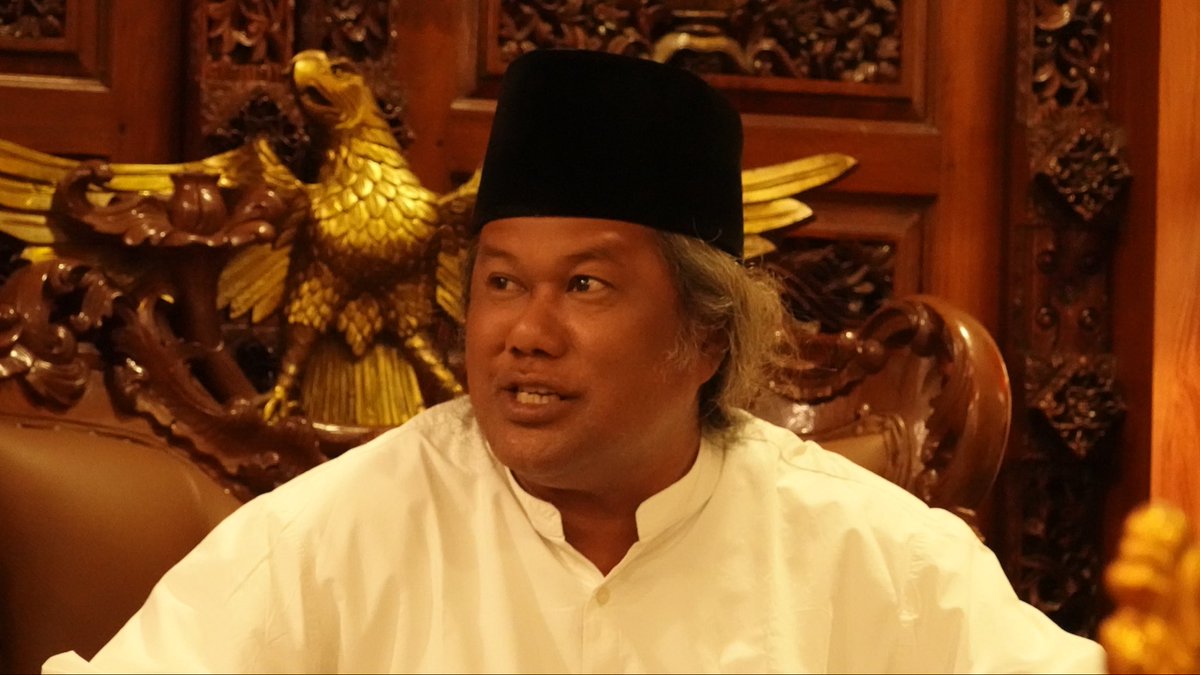 Gus Muwafiq Channel tweet media