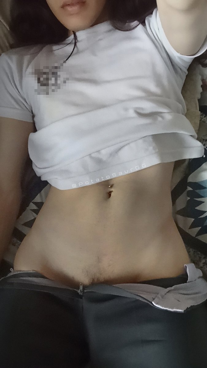 PotatoSaurGG's tweet photo. Hmm sisi, yo creo que todavía me queda el uniforme q usaba en la escuela .w.

#FemboyFriday #Femboy #Crossdresser #Twink https://t.co/keRGYpRvJQ