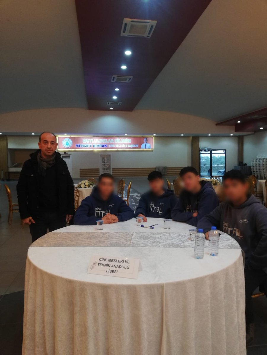 Çine Mesleki ve Teknik Anadolu Lisesi, “Korkma! Gençliğin Ruhu Burada” Bilgi Yarışmasında İlçe Birincisi Oldu!
Okulumuz, Aydın il finalinde ilçemizi temsil etme hakkını kazandı. Öğrencilerimizi ve emeği geçen öğretmenlerimizi tebrik ederiz.
<a href="/Aydin_MEM/">Aydın İl Millî Eğitim Müdürlüğü</a> 
<a href="/CineIlce/">Çine İlçe Milli Eğitim</a> 
<a href="/osomatca/">Osman Serdar OMATÇA</a>