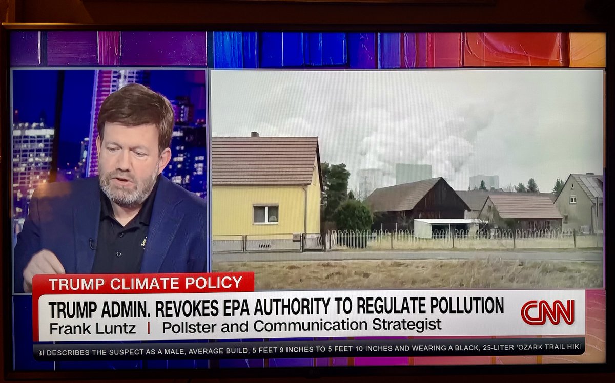 Frosty Bear🍸 tweet media