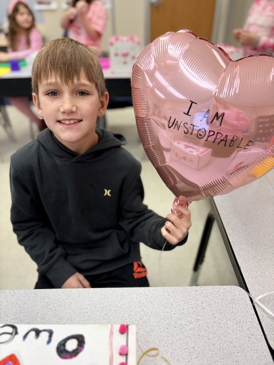 Lauren Larson tweet media