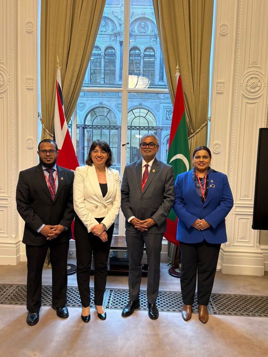 Minister <a href="/Thoriqibrahim/">Thoriq Ibrahim</a> met with the <a href="/FCDOGovUK/">Foreign, Commonwealth & Development Office</a> Minister for the Indo-Pacific H.E. Seema Malhotra. 

Minister Thoriq thanked the UK government for the continued assistance to Maldives towards environmental protection, conservation and capacity building and discussed ways to